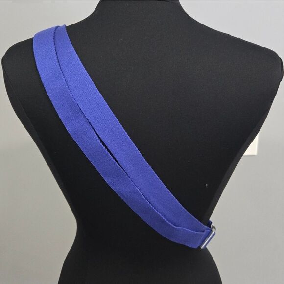 🐢 Athleta Kinetic Waist Bag Blue-Sold Out! - Picture 5 of 14